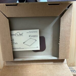 NEW Pampered Chef small bar pan